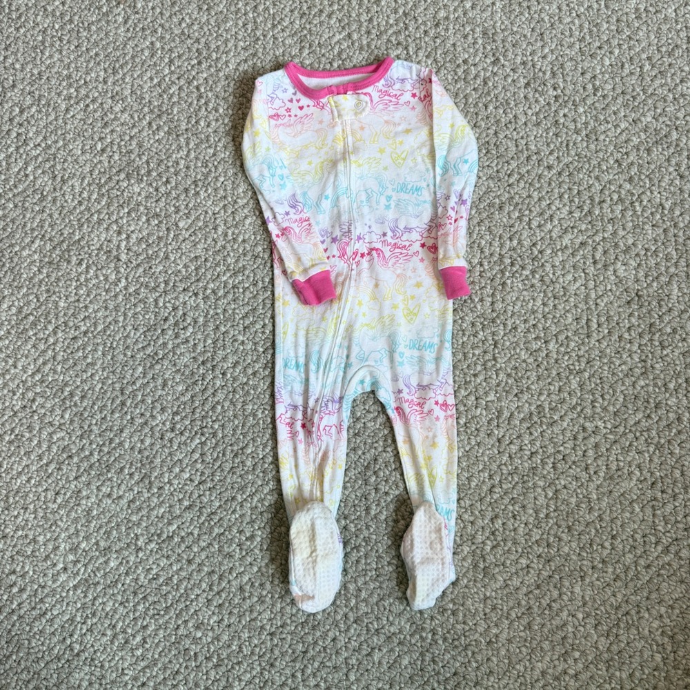 Members Mark Girls Size 12 Months Rainbow‎ Unicorn Magical Dreams Footed Pajamas